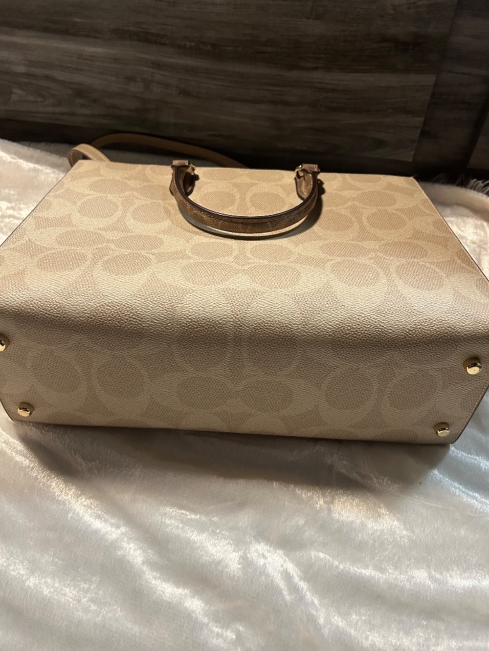 Coach Maggie Tote - Picture 8 of 11
